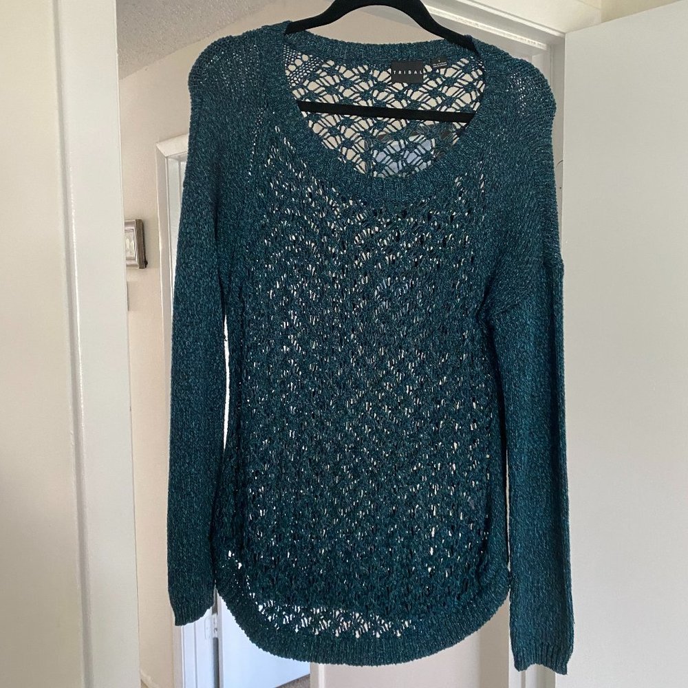 Tribal Women's Sweater (Large)